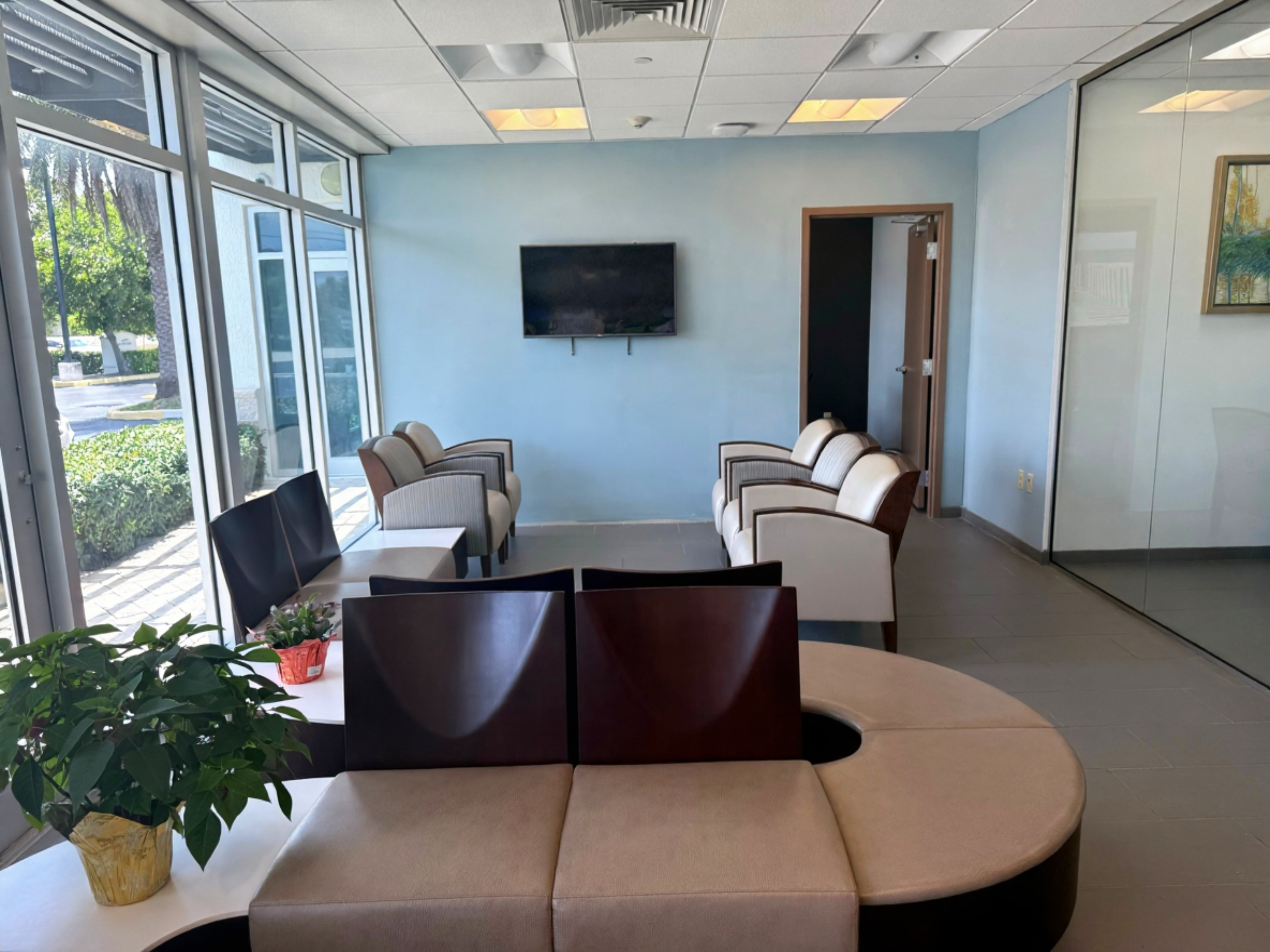 Aura Health Facility